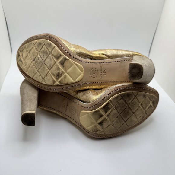 Chanel Scrunch Pumps Suede Cap Toe Leather Rubber Sole Slip-On Gold/Grey 41.5 - Picture 12 of 16
